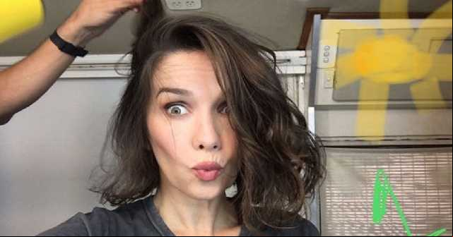 Natalia Oreiro sufre caída en los Kid's Choice Awards
